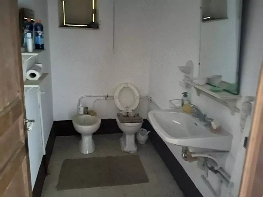 Immagine 38 di Rustico / casale in vendita  in STRADA CONTRADA DELLA GRAZIA snc a Casteltermini