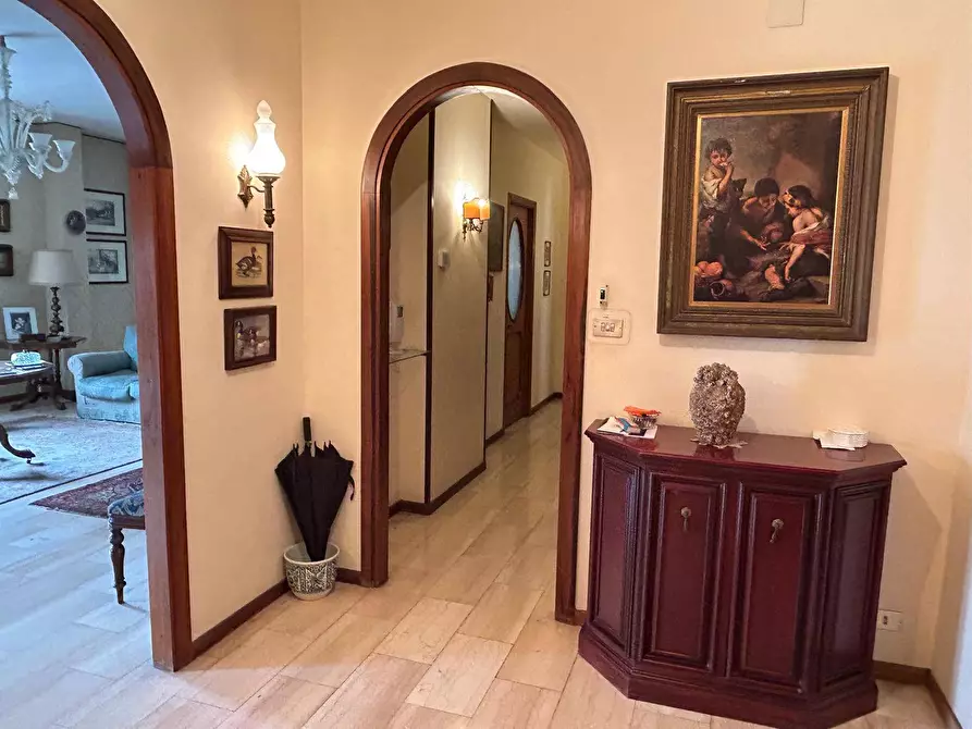 Immagine 2 di Appartamento in vendita  in VIA UMBERTO GIORDANO 7 a Palermo