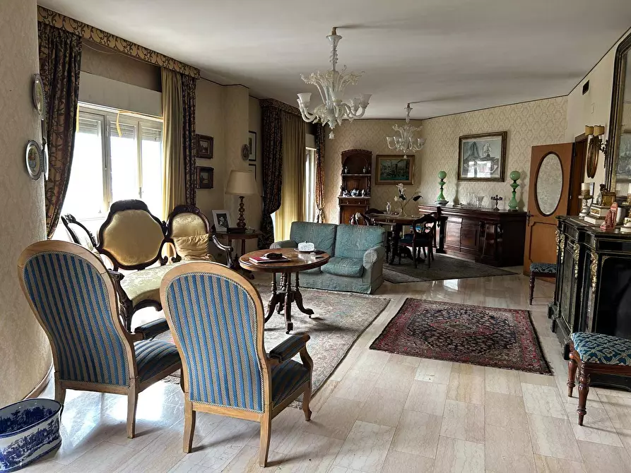 Immagine 5 di Appartamento in vendita  in VIA UMBERTO GIORDANO 7 a Palermo