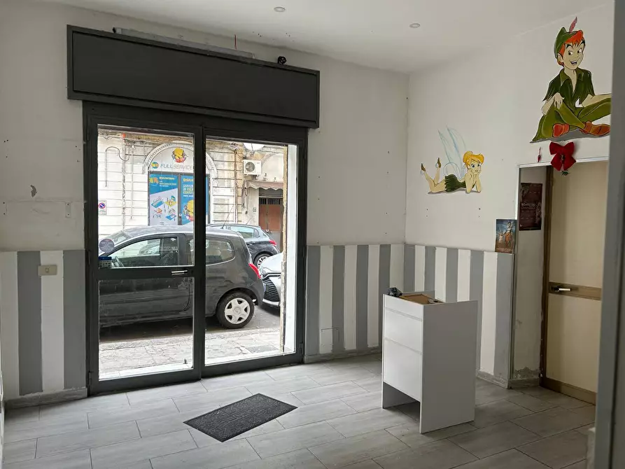 Immagine 3 di Locale commerciale   in Via Archimede 112 a Palermo
