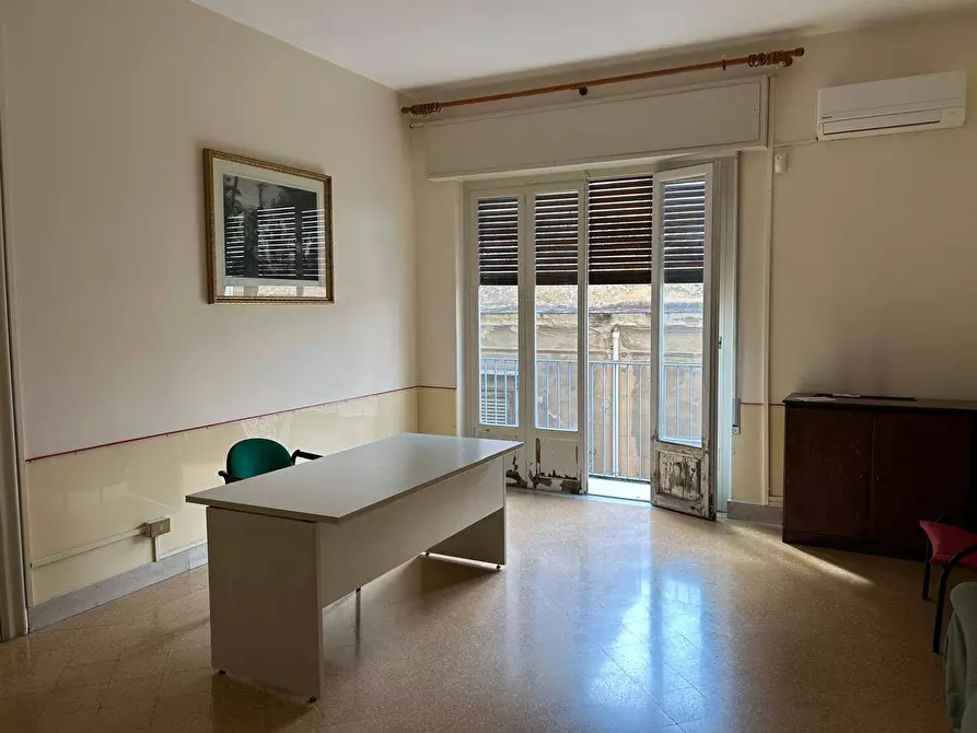 Immagine 3 di Ufficio in affitto  in Via Mariano Stabile 136 a Palermo
