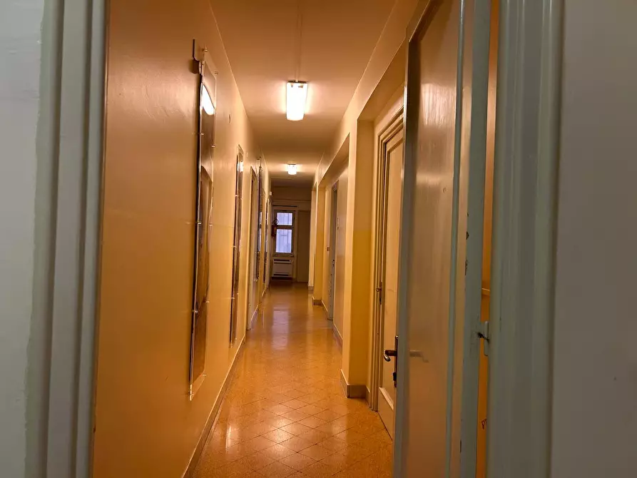 Immagine 4 di Ufficio in affitto  in Via Mariano Stabile 136 a Palermo