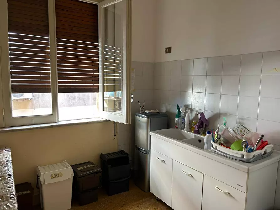 Immagine 11 di Ufficio in affitto  in Via Mariano Stabile 136 a Palermo