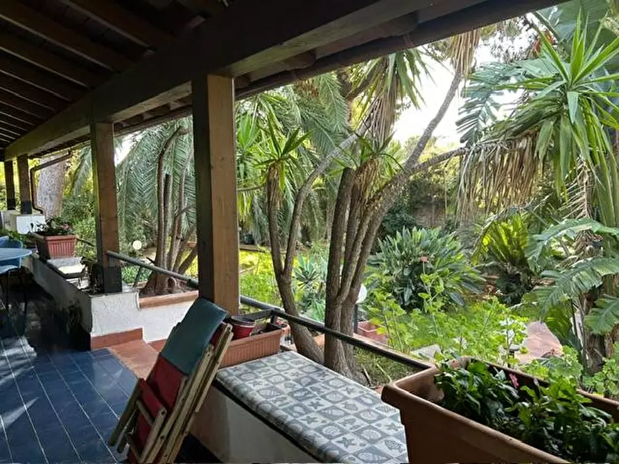 Immagine 14 di Villa in vendita  in Via Salvatore Quasimodo 5 a Palermo