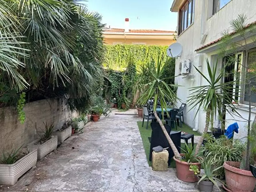 Immagine 44 di Villa in vendita  in Via Salvatore Quasimodo 5 a Palermo