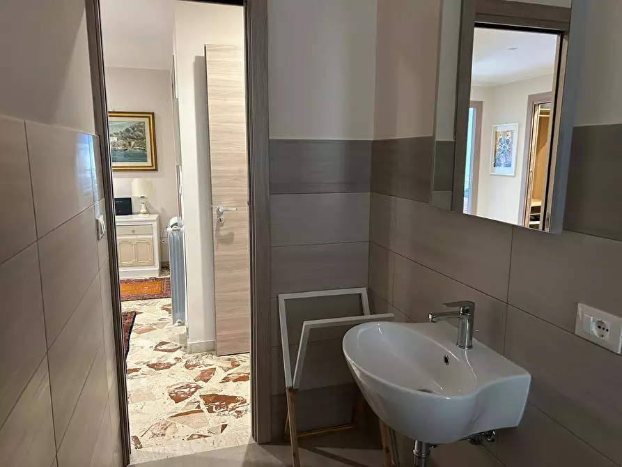 Immagine 26 di Appartamento in affitto  in Via Ferdinando Ferri 18 a Palermo