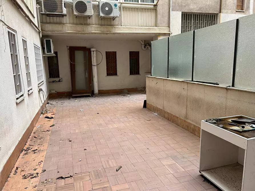 Immagine 16 di Ufficio in affitto  in VIA ENRICO PARISI 4 a Palermo