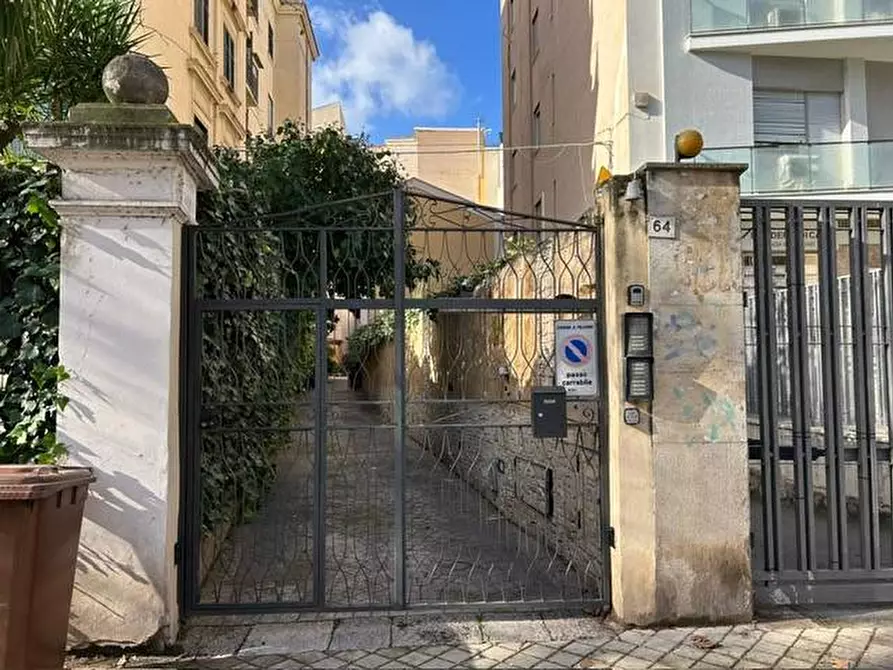 Immagine 2 di Appartamento in affitto  in Via Della Liberta' 64 a Palermo