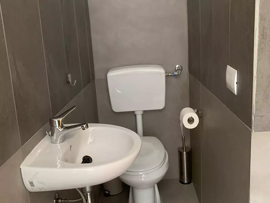 Immagine 32 di Appartamento in affitto  in Via Della Liberta' 64 a Palermo