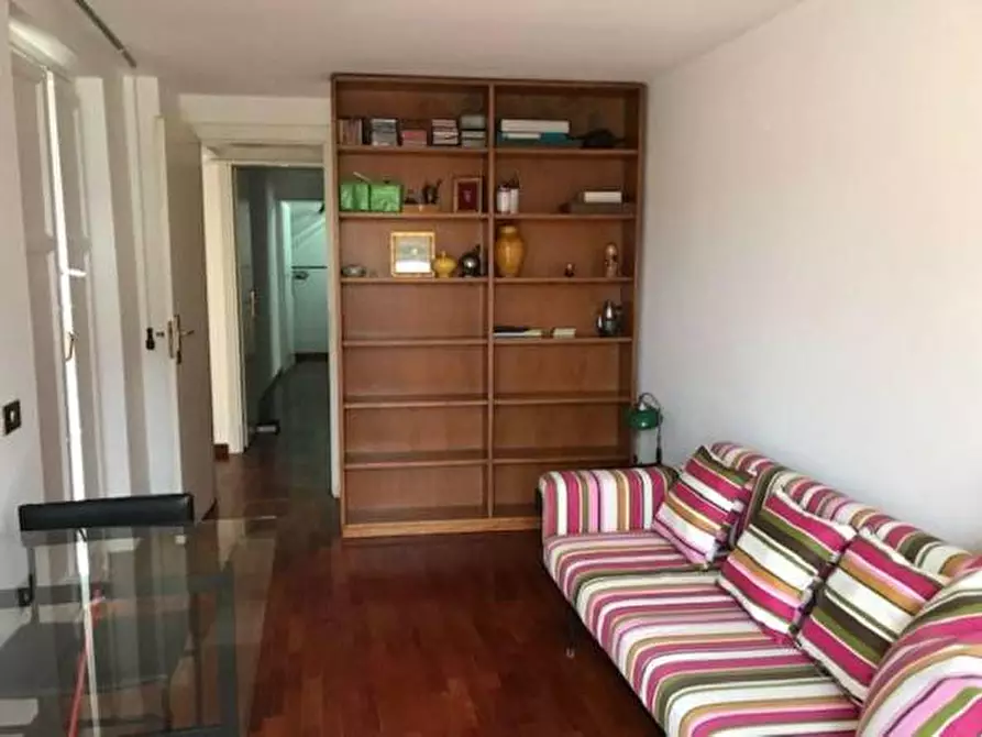 Immagine 30 di Appartamento in affitto  in Via Vittorio Emanuele 492 a Palermo