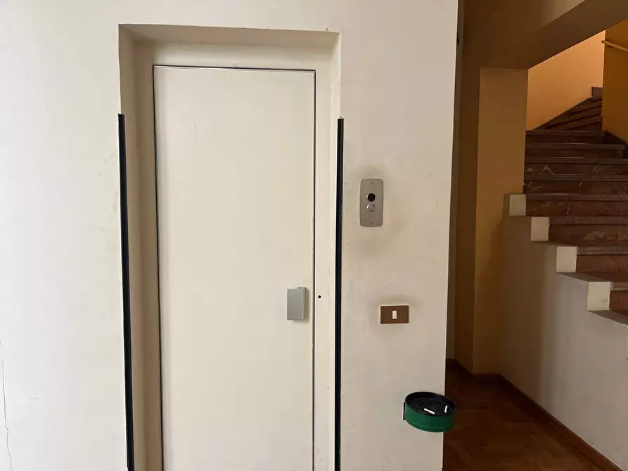 Immagine 41 di Appartamento in affitto  in Via Vittorio Emanuele 492 a Palermo