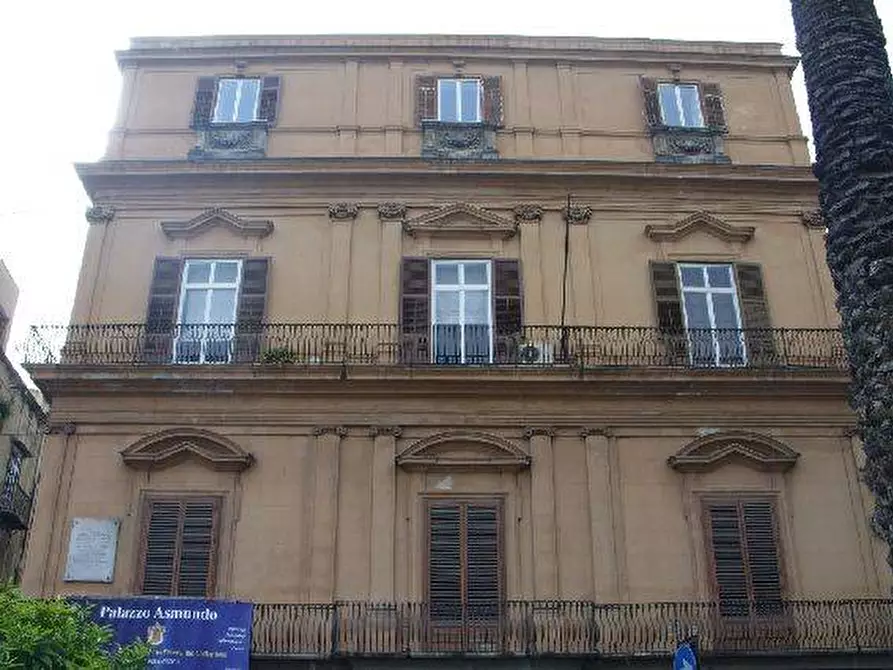 Immagine 44 di Appartamento in affitto  in Via Vittorio Emanuele 492 a Palermo