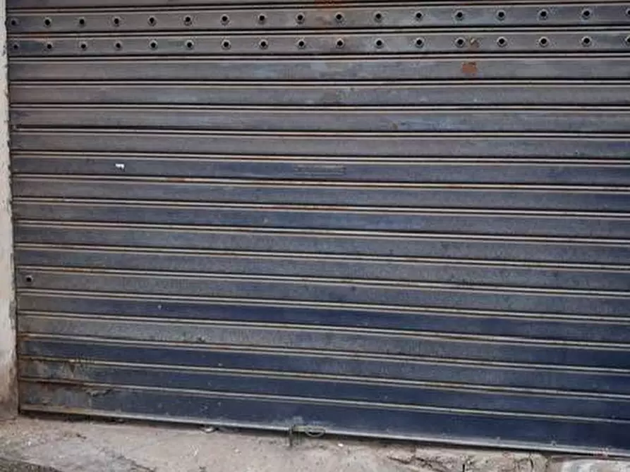 Immagine 5 di Magazzino in vendita  in Via Ludwig Van Beethoven 34 a Palermo