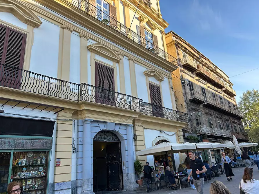 Immagine 49 di Appartamento in affitto  in Via Vittorio Emanuele 492 a Palermo