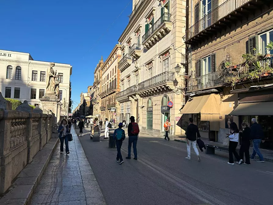 Immagine 50 di Appartamento in affitto  in Via Vittorio Emanuele 492 a Palermo