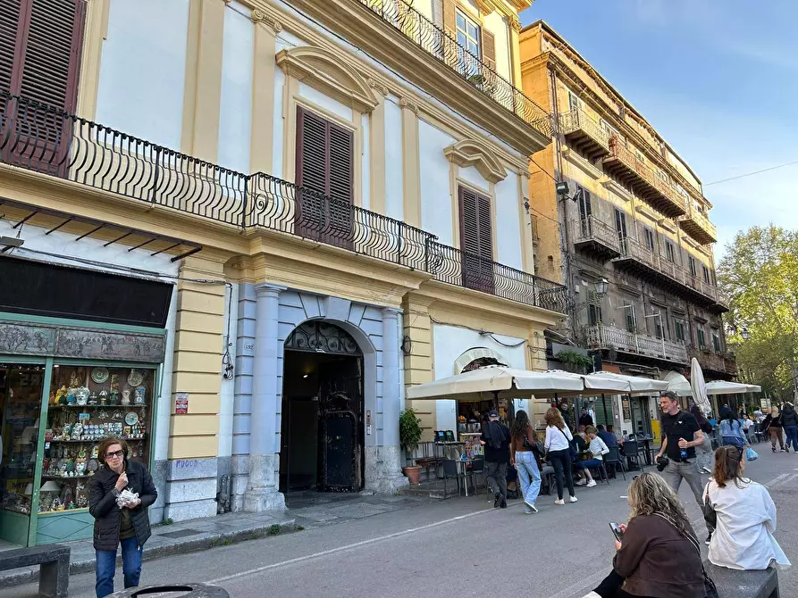 Immagine 53 di Appartamento in affitto  in Via Vittorio Emanuele 492 a Palermo