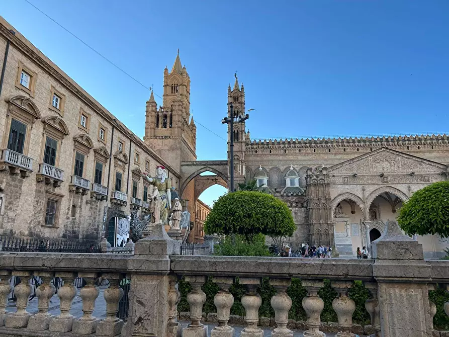Immagine 54 di Appartamento in affitto  in Via Vittorio Emanuele 492 a Palermo