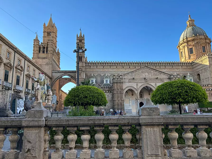 Immagine 57 di Appartamento in affitto  in Via Vittorio Emanuele 492 a Palermo