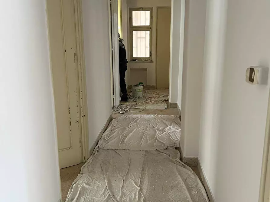 Immagine 4 di Ufficio in affitto  in Via Mariano Stabile 136 a Palermo