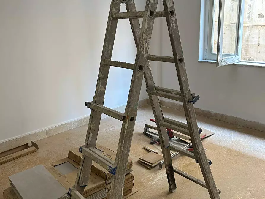 Immagine 8 di Ufficio in affitto  in Via Mariano Stabile 136 a Palermo