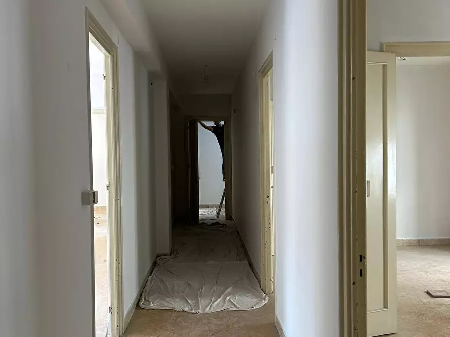 Immagine 21 di Ufficio in affitto  in Via Mariano Stabile 136 a Palermo