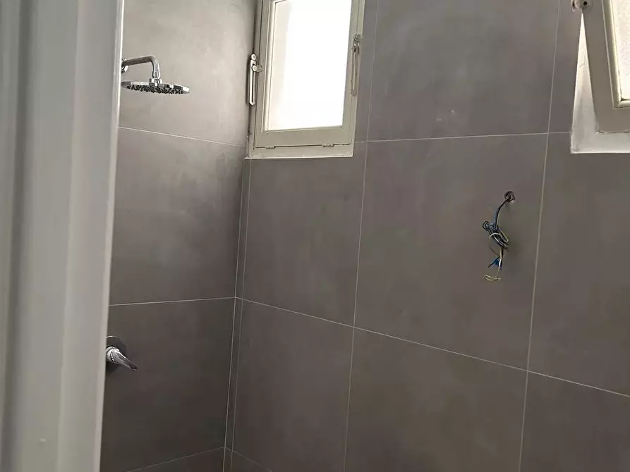 Immagine 25 di Ufficio in affitto  in Via Mariano Stabile 136 a Palermo