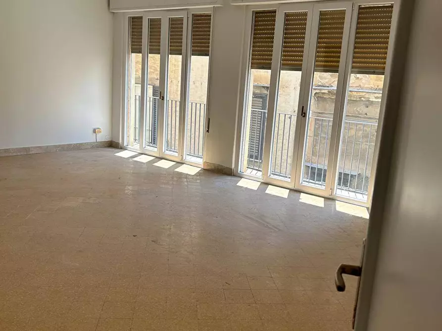Immagine 3 di Ufficio in affitto  in Via Mariano Stabile 136 a Palermo