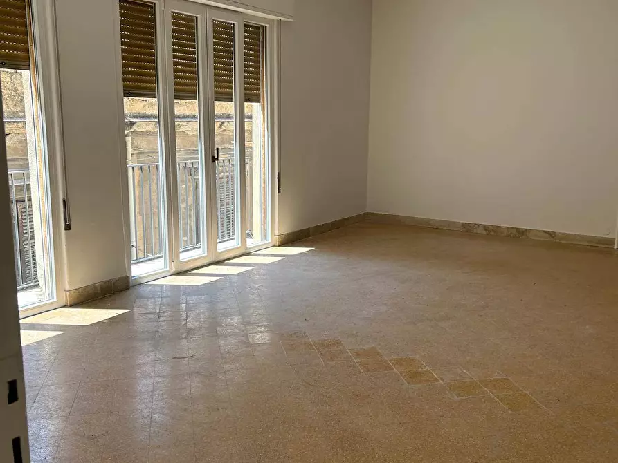 Immagine 4 di Ufficio in affitto  in Via Mariano Stabile 136 a Palermo