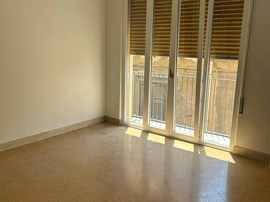 Immagine 5 di Ufficio in affitto  in Via Mariano Stabile 136 a Palermo