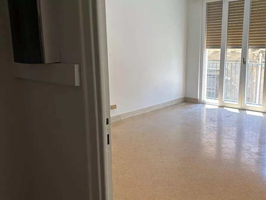 Immagine 7 di Ufficio in affitto  in Via Mariano Stabile 136 a Palermo