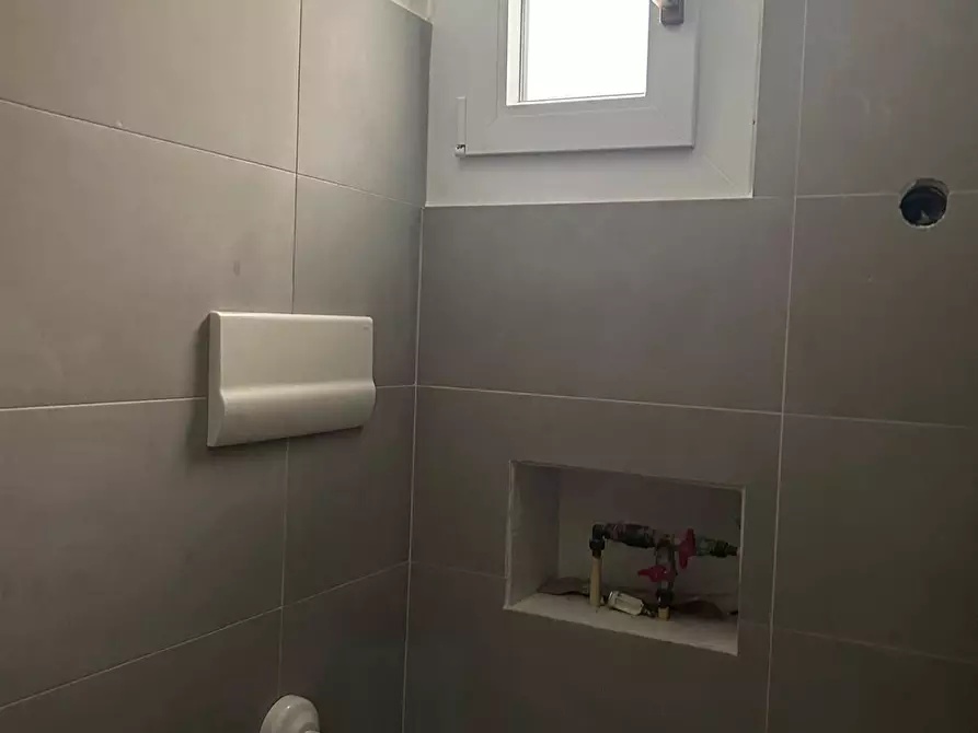 Immagine 16 di Ufficio in affitto  in Via Mariano Stabile 136 a Palermo