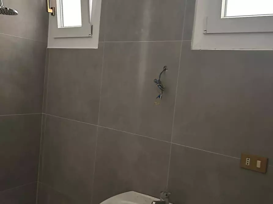 Immagine 19 di Ufficio in affitto  in Via Mariano Stabile 136 a Palermo