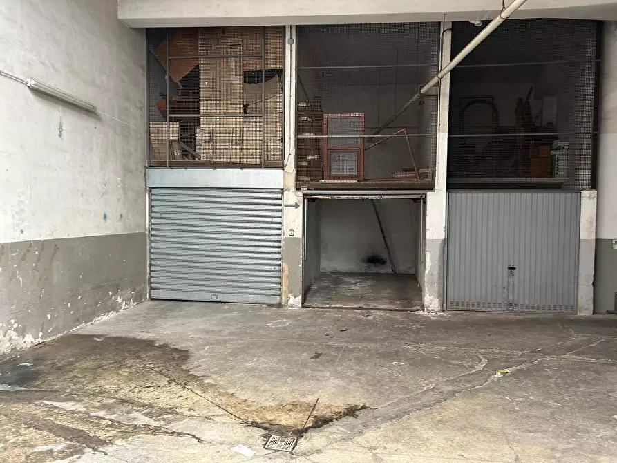 Immagine 4 di Box auto in vendita  in Via Villa Sperlinga 3 A a Palermo