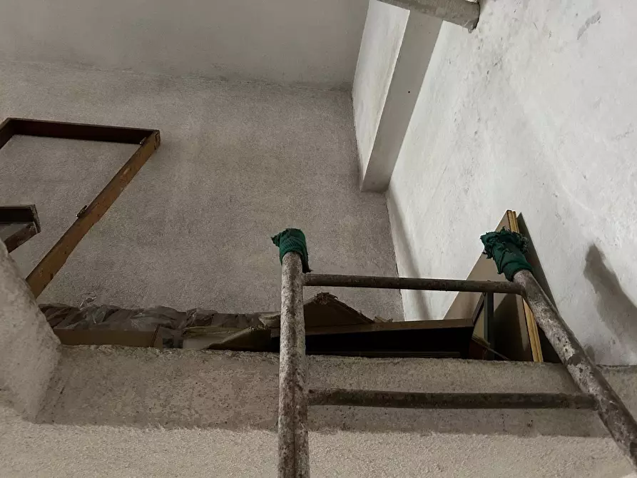 Immagine 9 di Box auto in vendita  in Via Villa Sperlinga 3 A a Palermo
