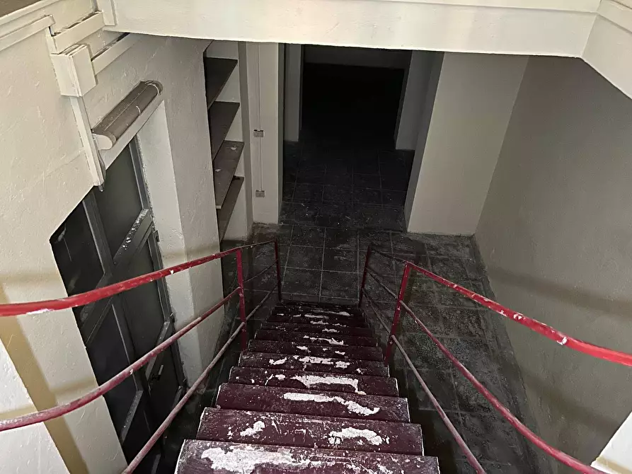 Immagine 16 di Locale commerciale in affitto  in Via Camillo Cavour 38 a Palermo