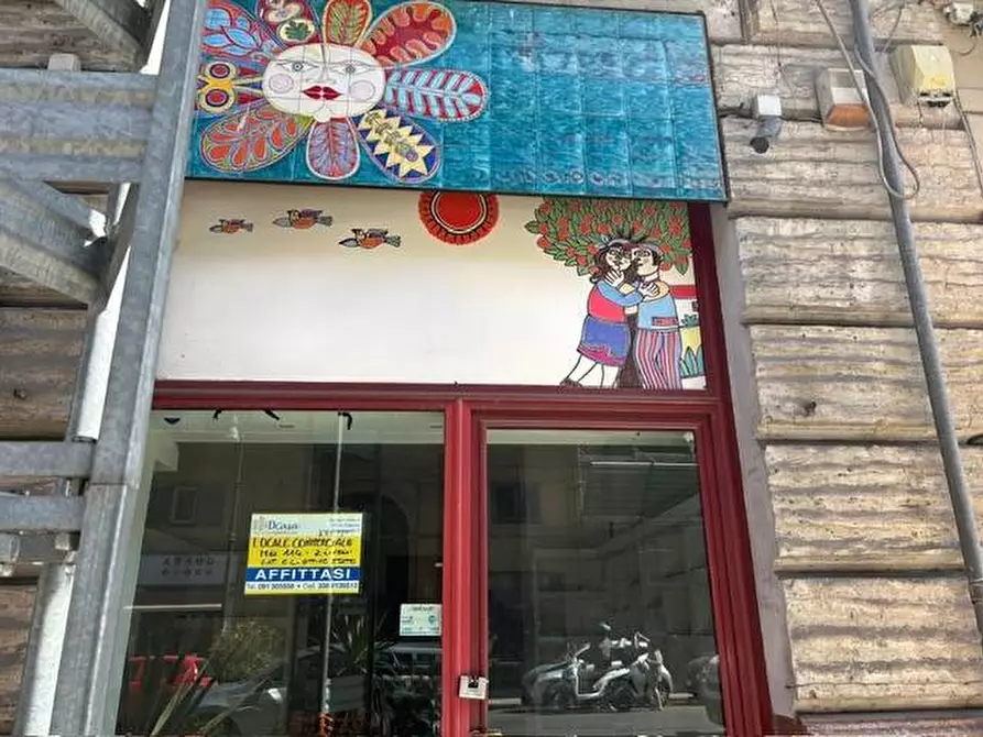 Immagine 23 di Locale commerciale in affitto  in Via Camillo Cavour 38 a Palermo