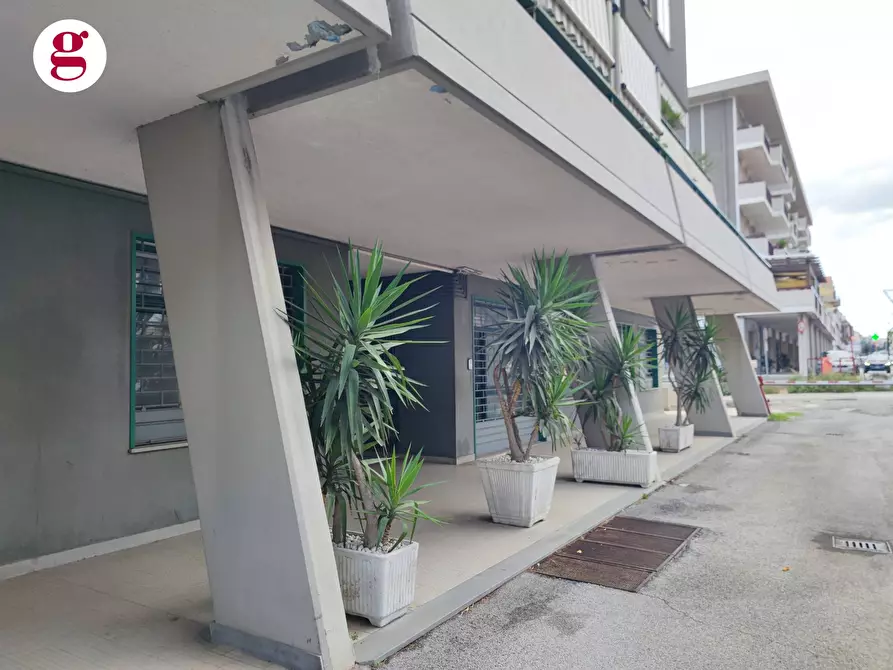 Immagine 23 di Locale commerciale in affitto  in Via del Porto 16 a Vasto