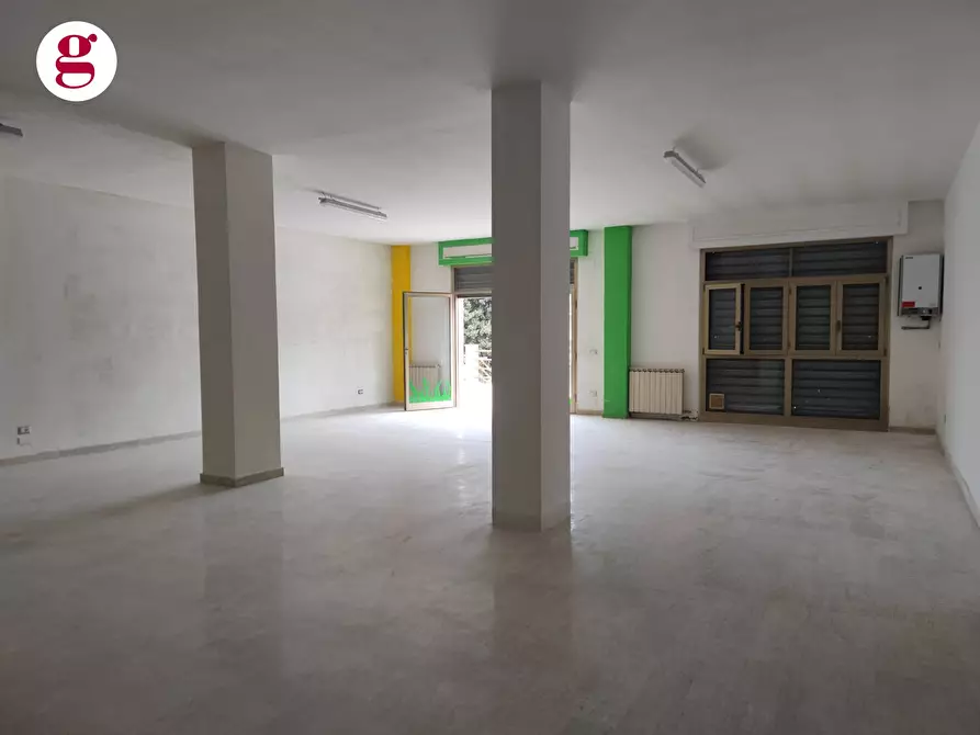 Immagine 6 di Locale commerciale in affitto  in Corso Mazzini 623 a Vasto