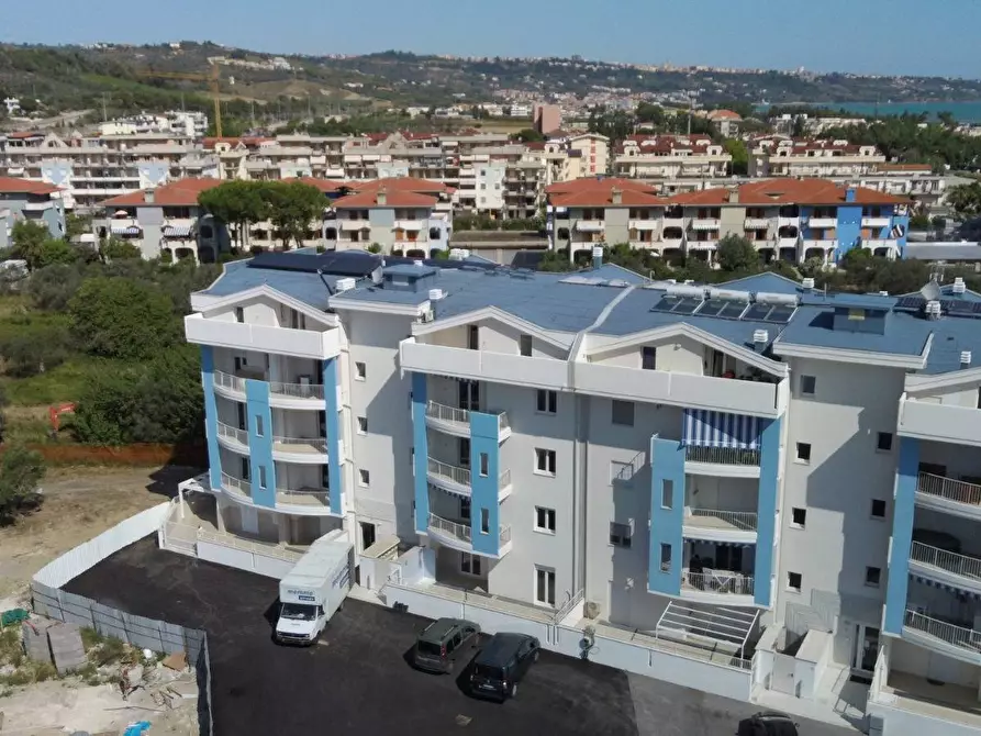 Immagine 8 di Appartamento in vendita  in Via Edoardo de Filippo 18 a Vasto