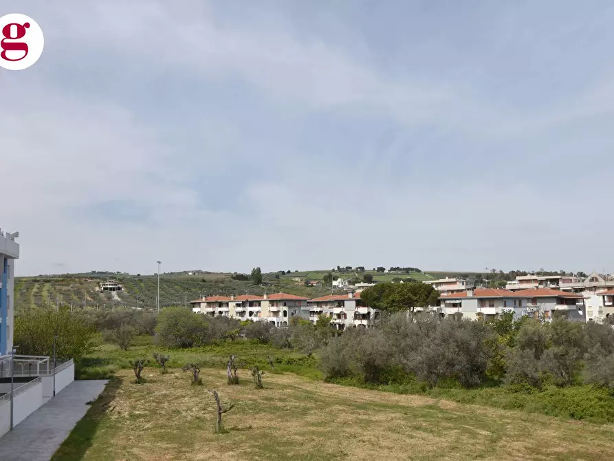 Immagine 14 di Appartamento in vendita  in Via Edoardo de Filippo 18 a Vasto