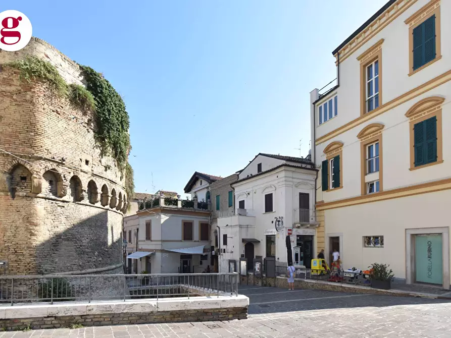 Immagine 18 di Attività commerciale in vendita  in Piazza Diomede 8 a Vasto