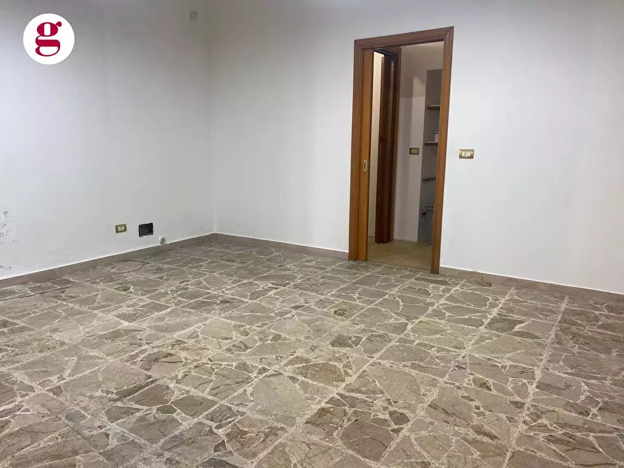 Immagine 8 di Locale commerciale in vendita  in Corso Palizzi 15 a Vasto