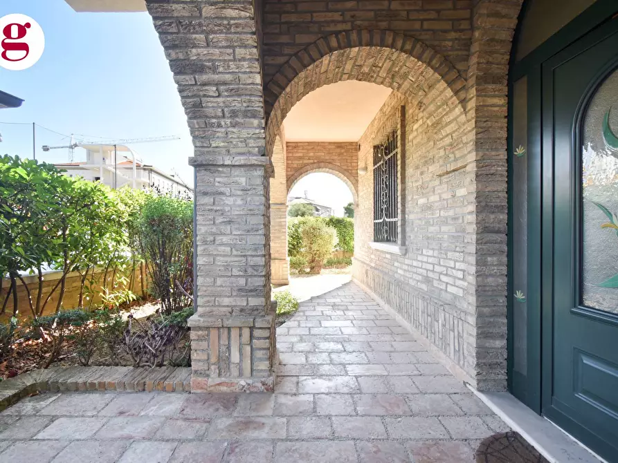 Immagine 3 di Villa in vendita  in Via Silvio Pellico 5 a Vasto
