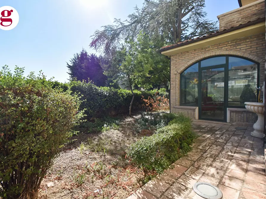 Immagine 4 di Villa in vendita  in Via Silvio Pellico 5 a Vasto