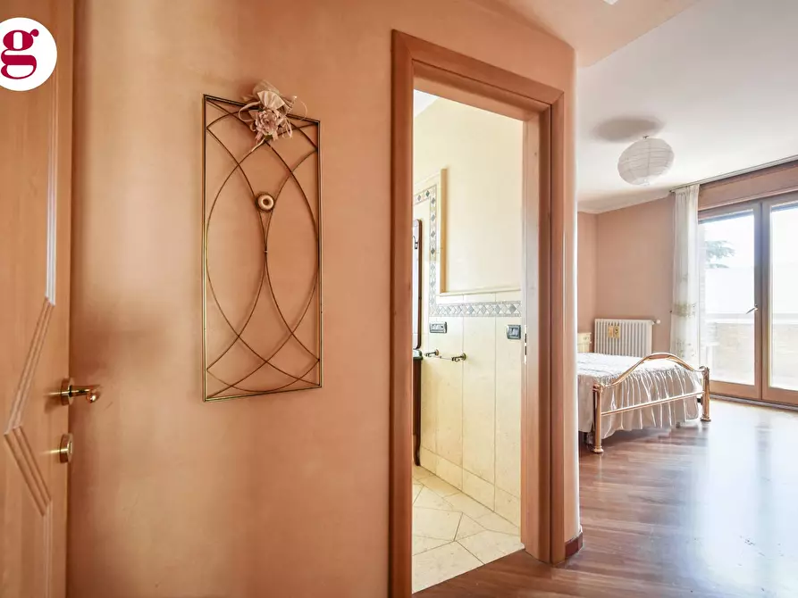 Immagine 37 di Villa in vendita  in Via Silvio Pellico 5 a Vasto