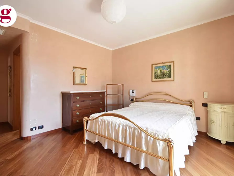 Immagine 39 di Villa in vendita  in Via Silvio Pellico 5 a Vasto