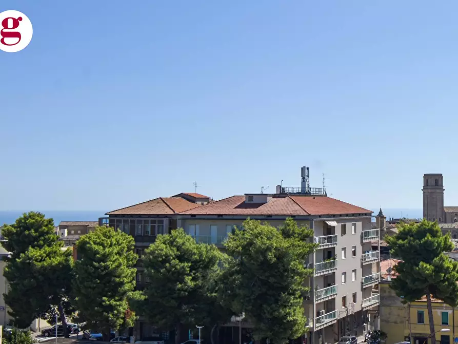 Immagine 60 di Villa in vendita  in Via Silvio Pellico 5 a Vasto