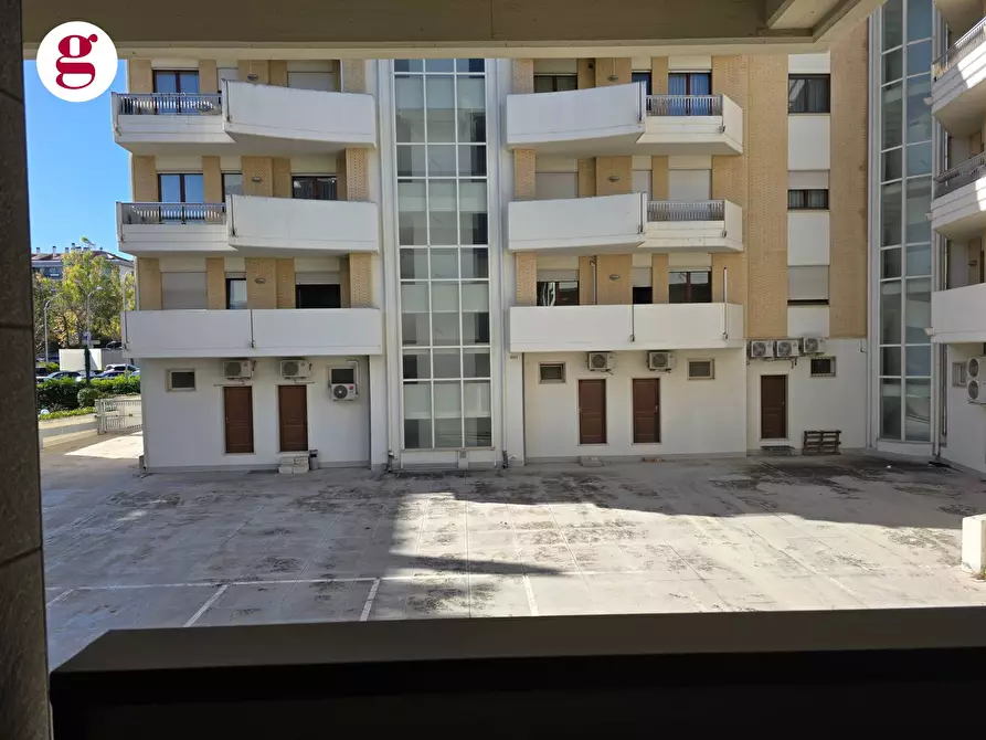 Immagine 14 di Ufficio in vendita  in Via Giulio Cesare 80 a Vasto