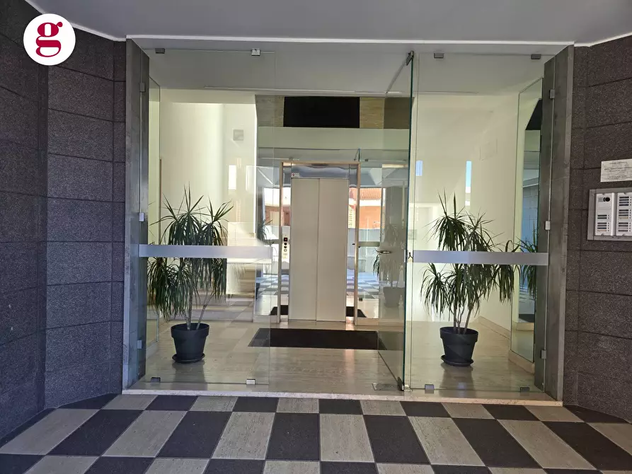 Immagine 16 di Ufficio in vendita  in Via Giulio Cesare 80 a Vasto