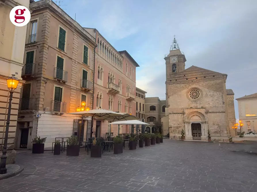 Immagine 1 di Attività commerciale in vendita  in Piazza Pudente 1 a Vasto